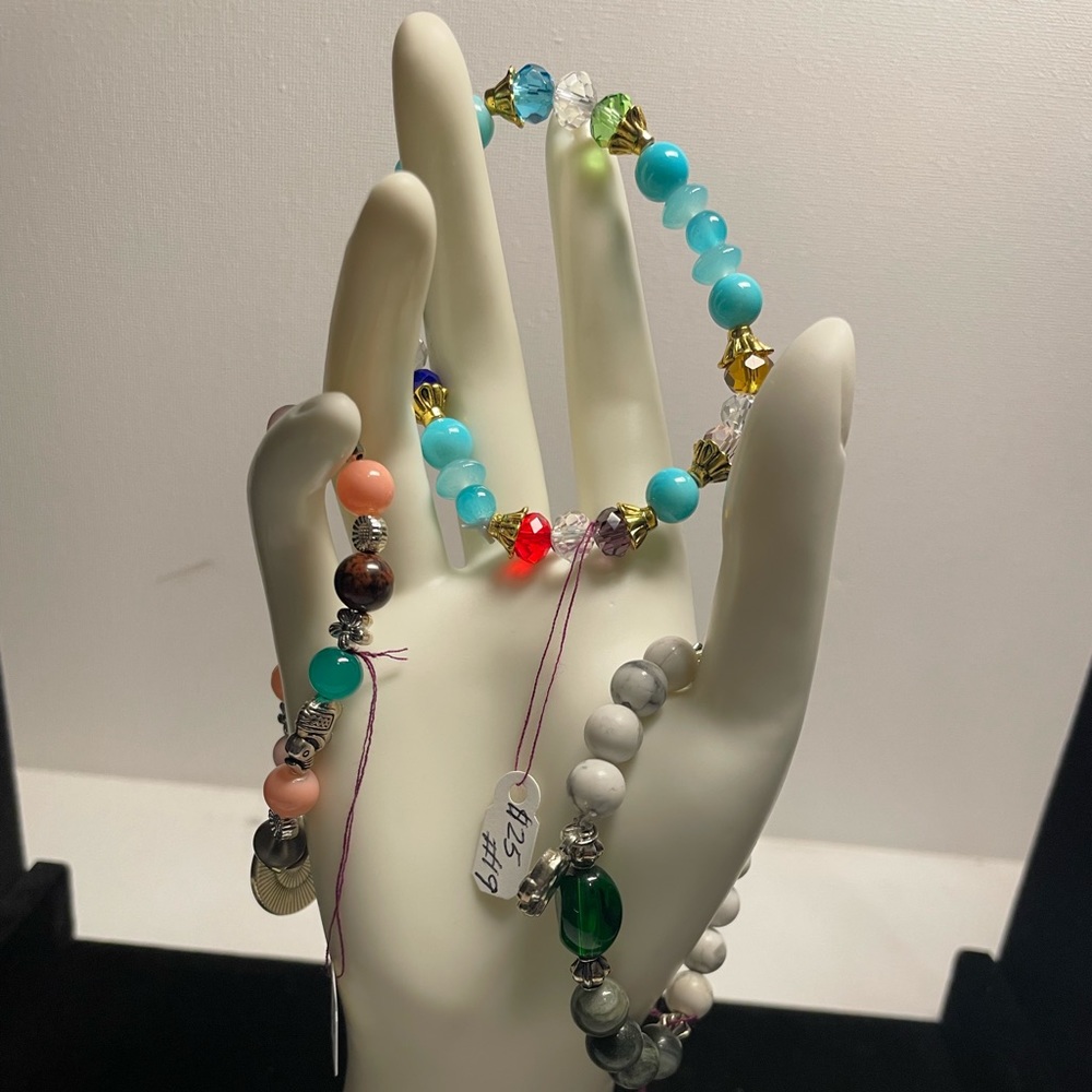 Stones and healing stones bracelets.